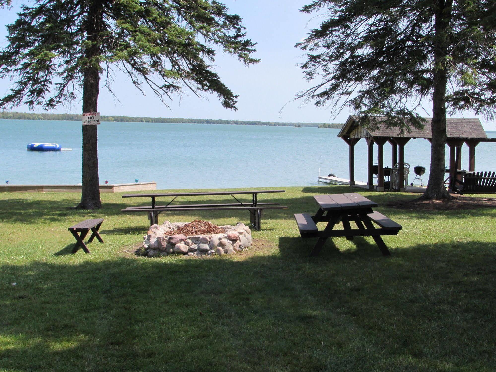 Grand Lake Resort Presque Isle Esterno foto